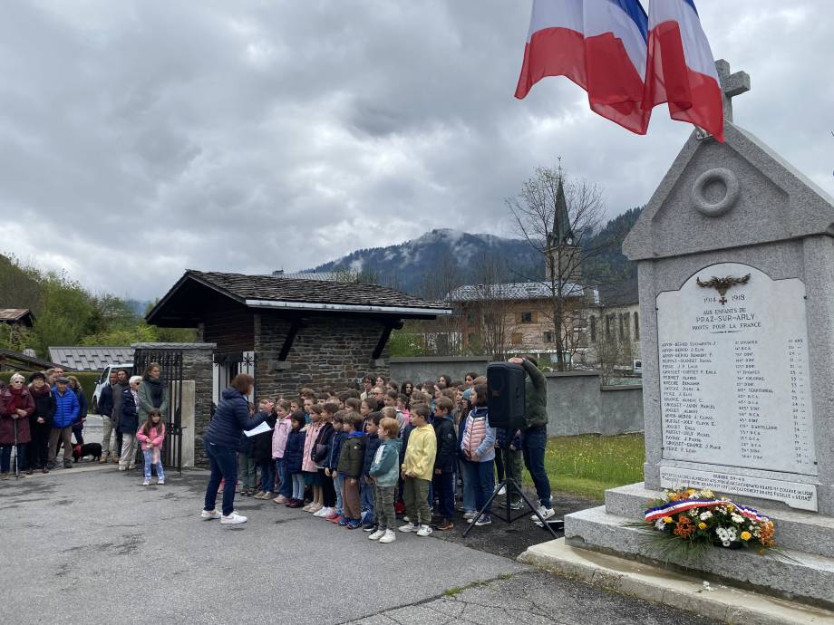 Cérémonie du 8 mai 2025 : 80 ans depuis la libération - Céline Combes