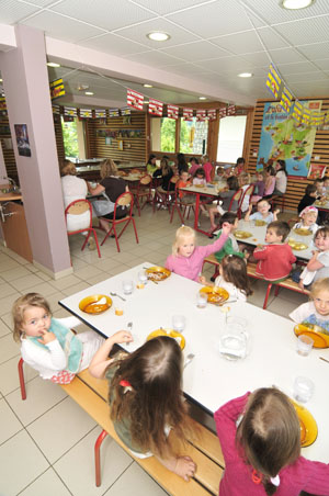 Cantine le 4 juin 2009