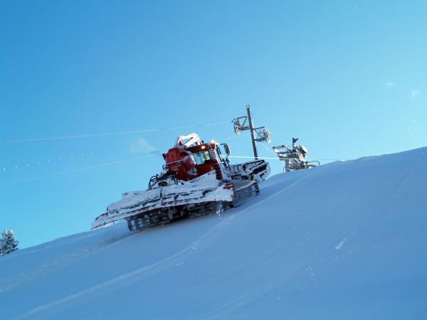 Travail des pistes à Ban Rouge en décembre 2009 - ?