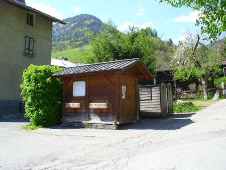 Bien sans maître route de Bellevarde le 14 mai 2012