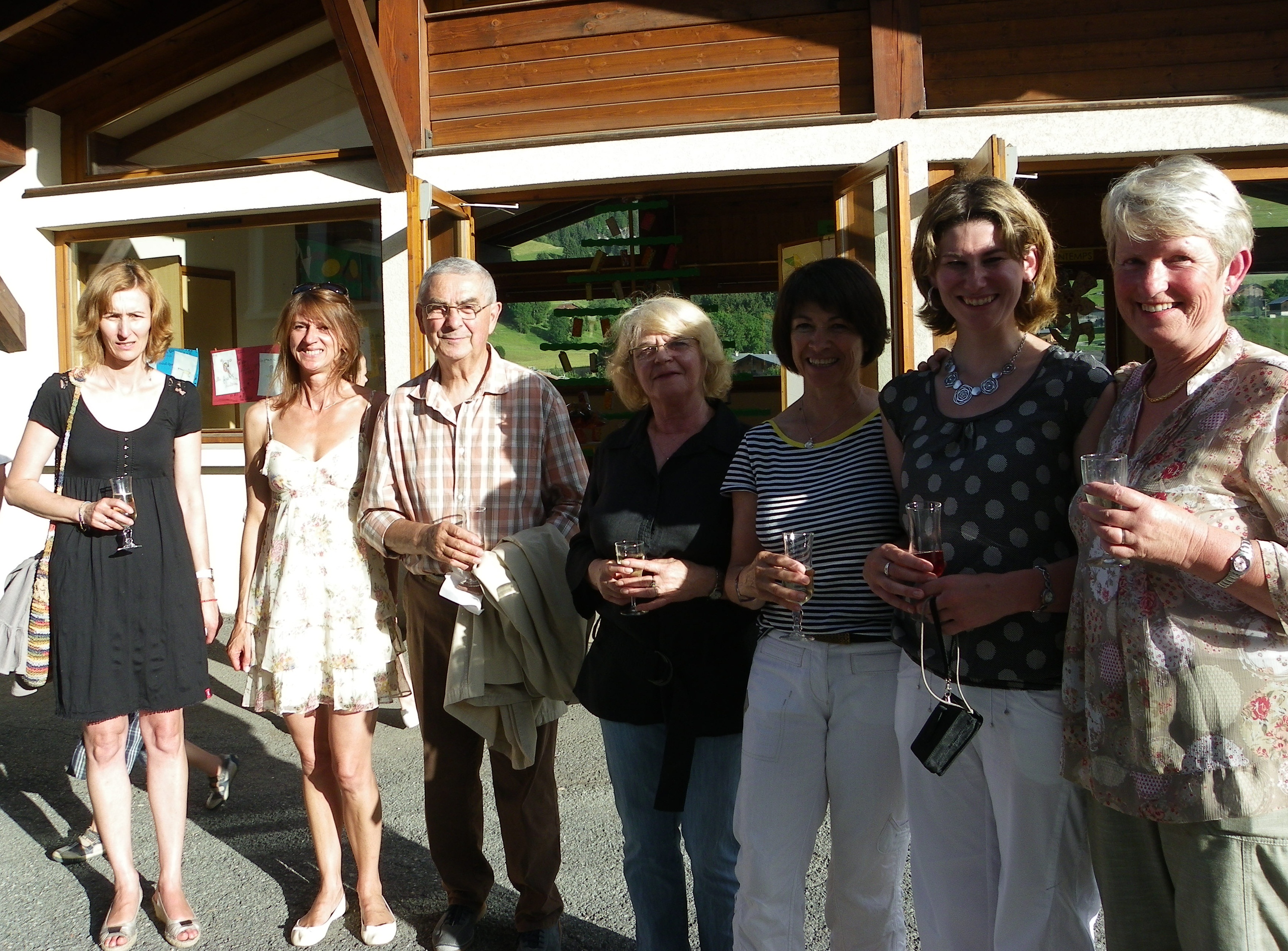 Départ en retraite de la directrice et institutrice, Hélène Sanson, le 27 juin 2012