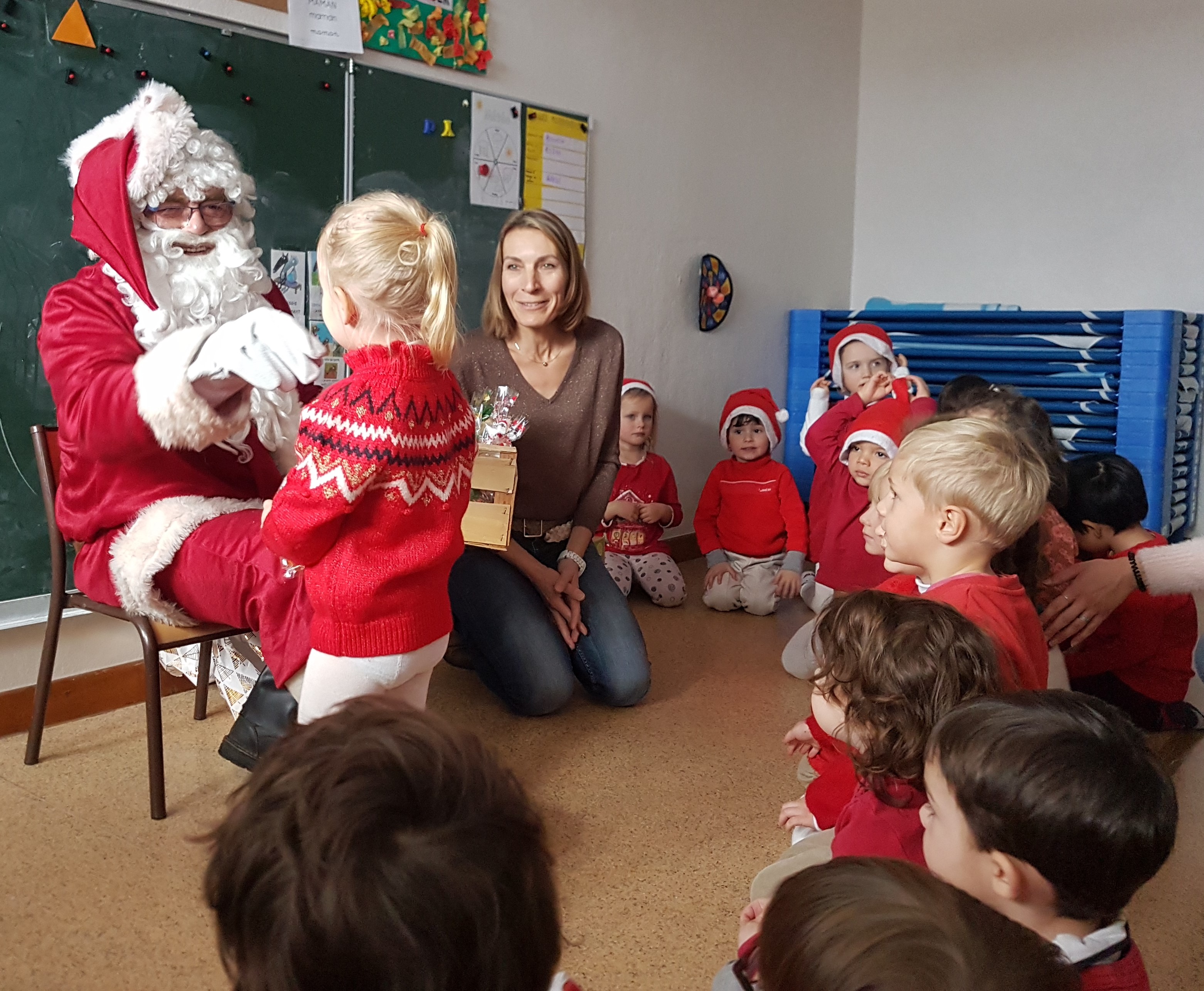 Spectacle de Noël à l'école Saint-Joseph - Marie-Anaïs Lien