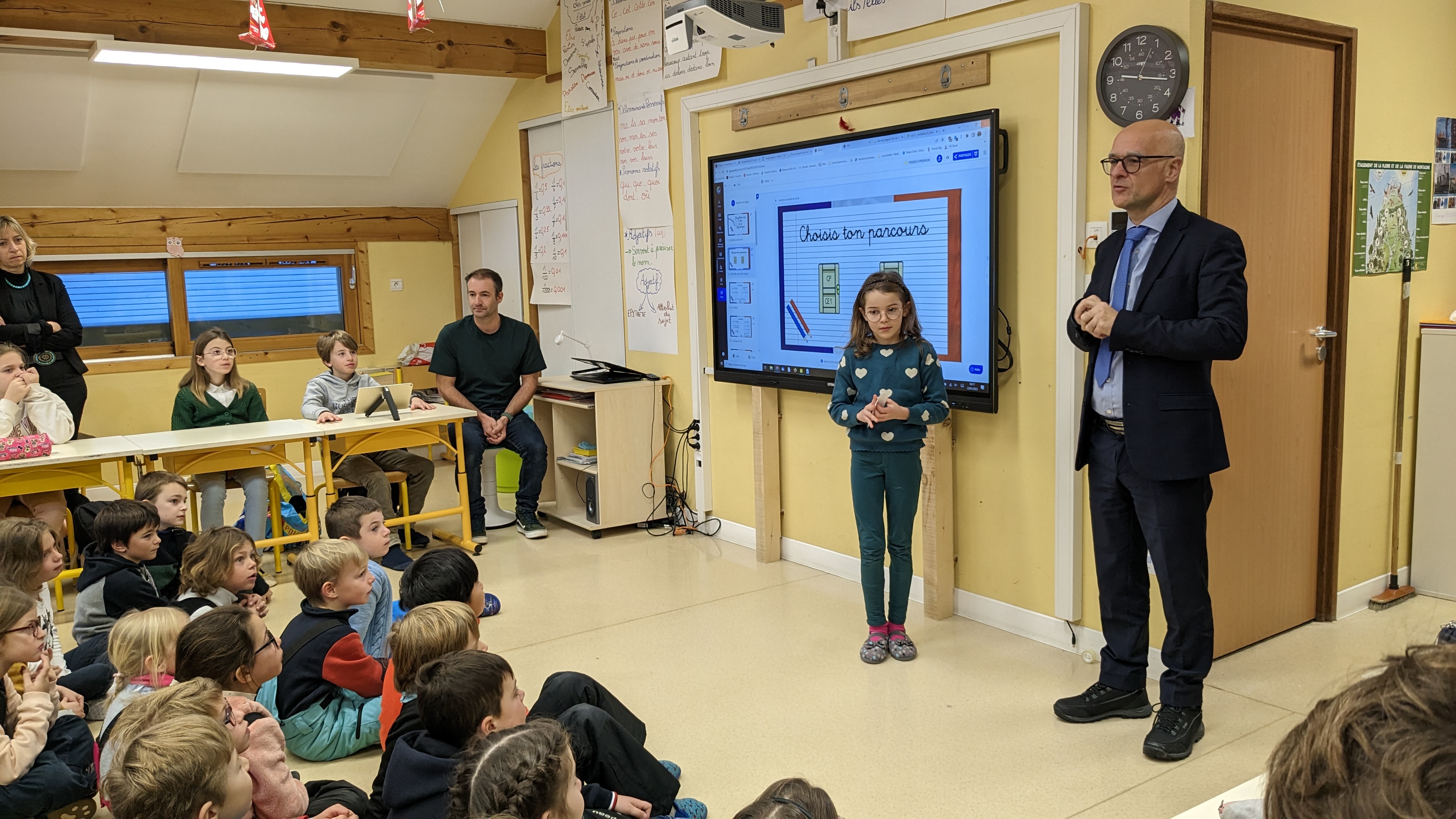 Visite du député Xavier Roseren à l'école des Éterlous, le 23 janvier 2023 - Marie-Anaïs Lien