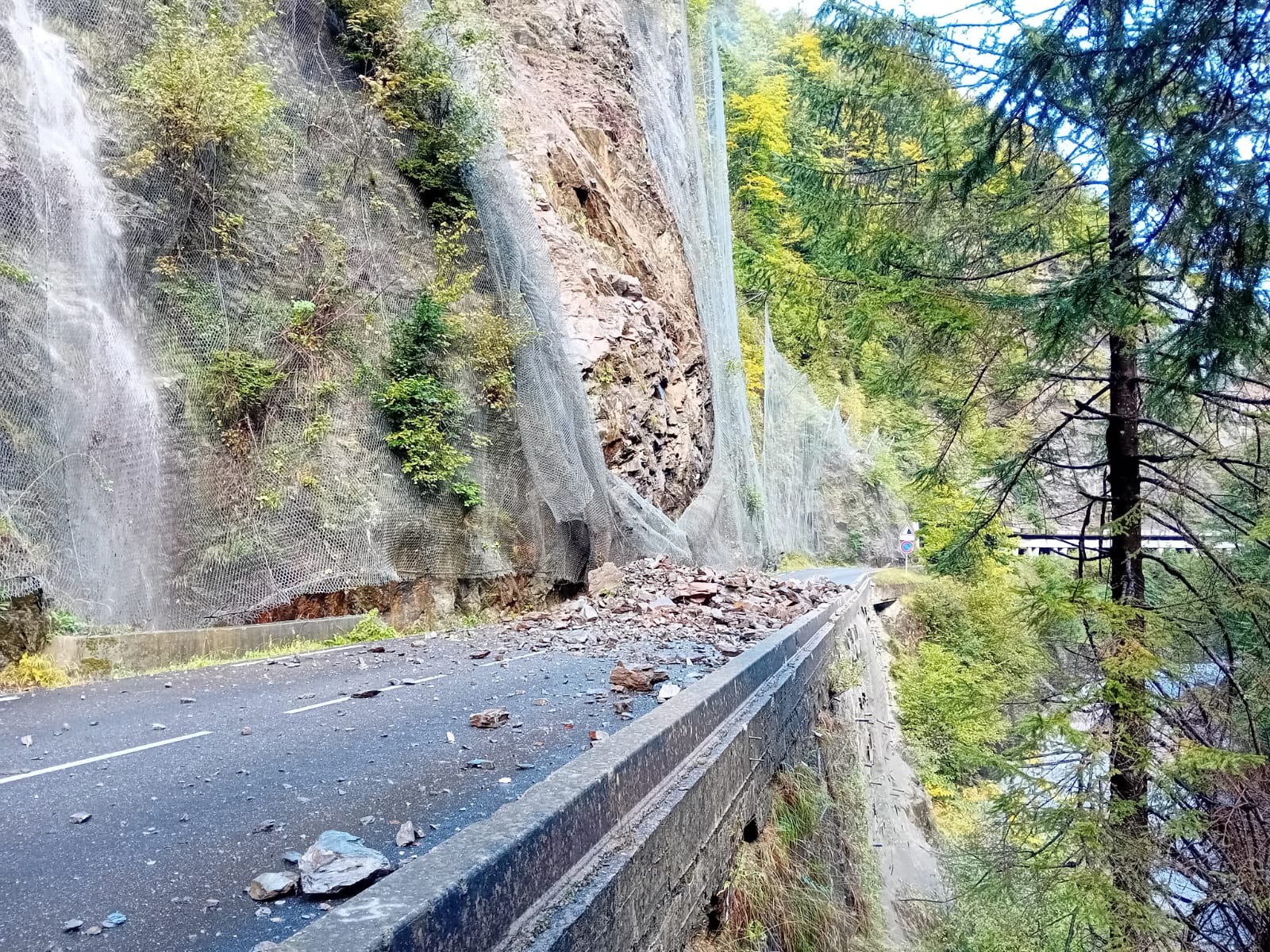 Éboulement survenu sur la route des gorges durant la semaine du 4 octobre 2024 - Département de la Savoie