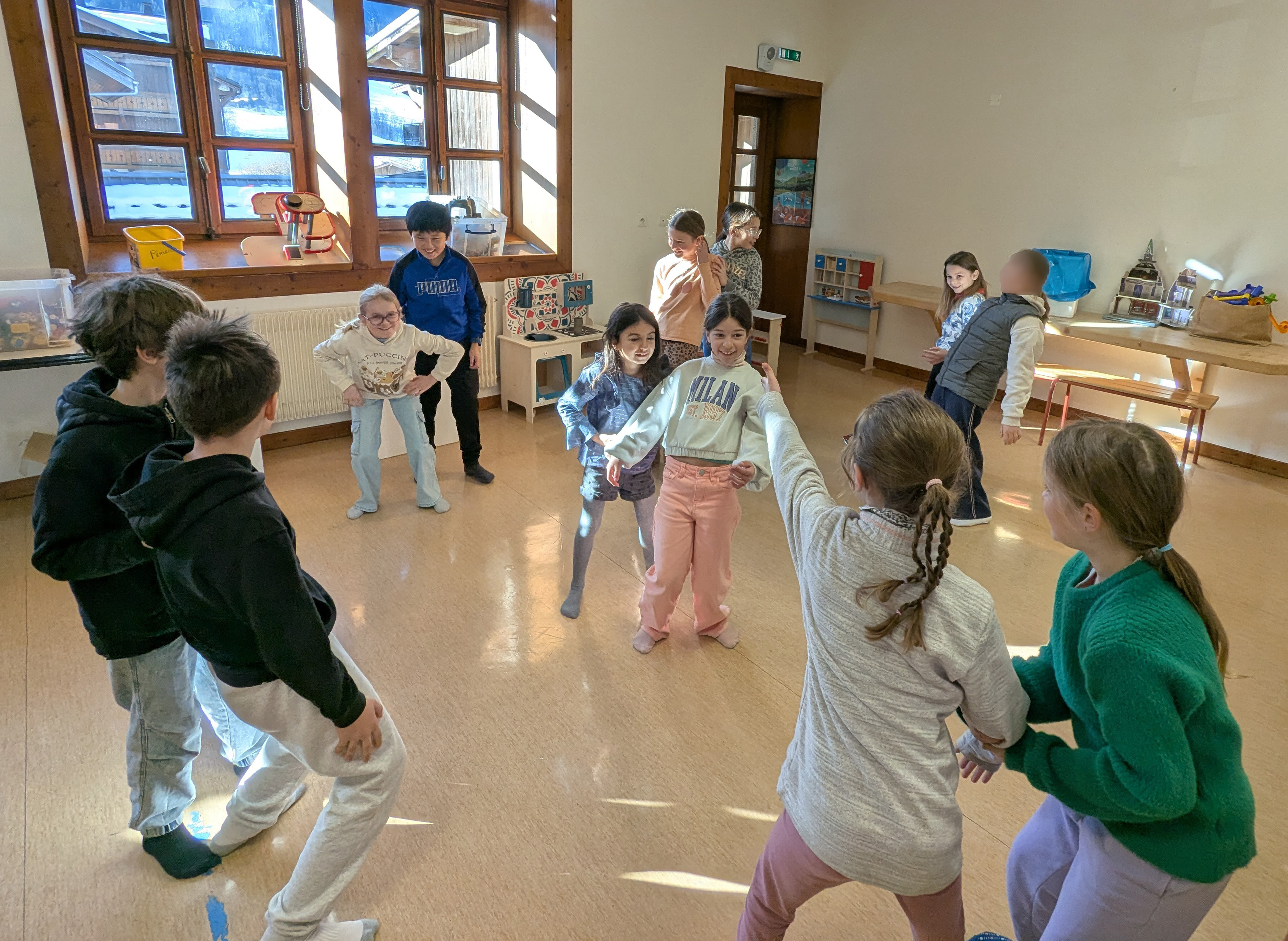 6e séance de théâtre sur 10 avec Barbara Banos le 26/02/2026 - créneau des CE1/CM1 - Marie-Anaïs Lien