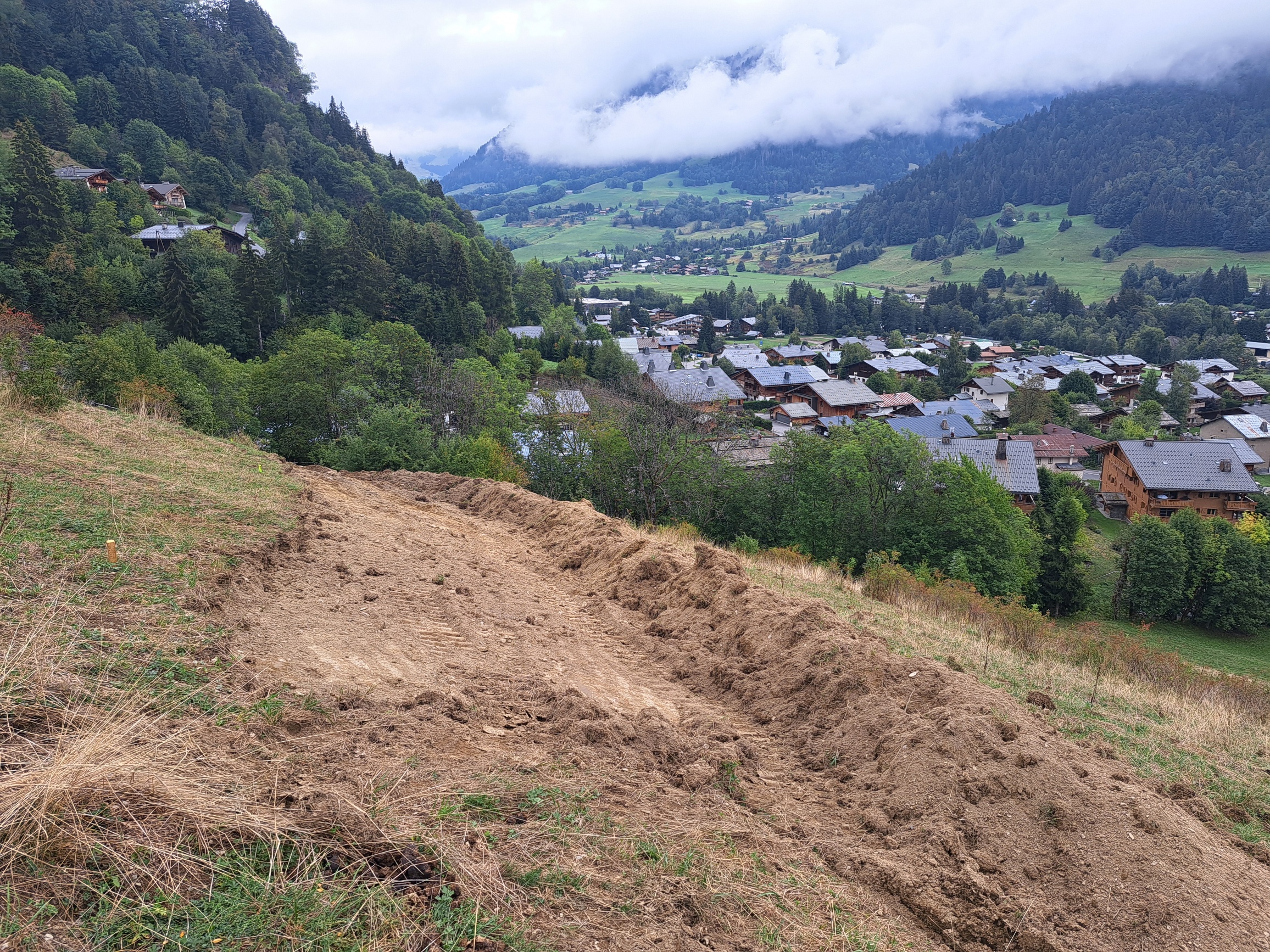 Création d'une piste d'accès au réservoir de la Côte le 10/09/2026 - Olivier Perrin