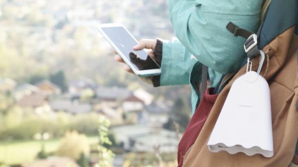 Avec ce capteur et une application Smartphone, Atmo vous propose d’observer vous-mêmes le niveau de particules fines dans l’air - Atmo