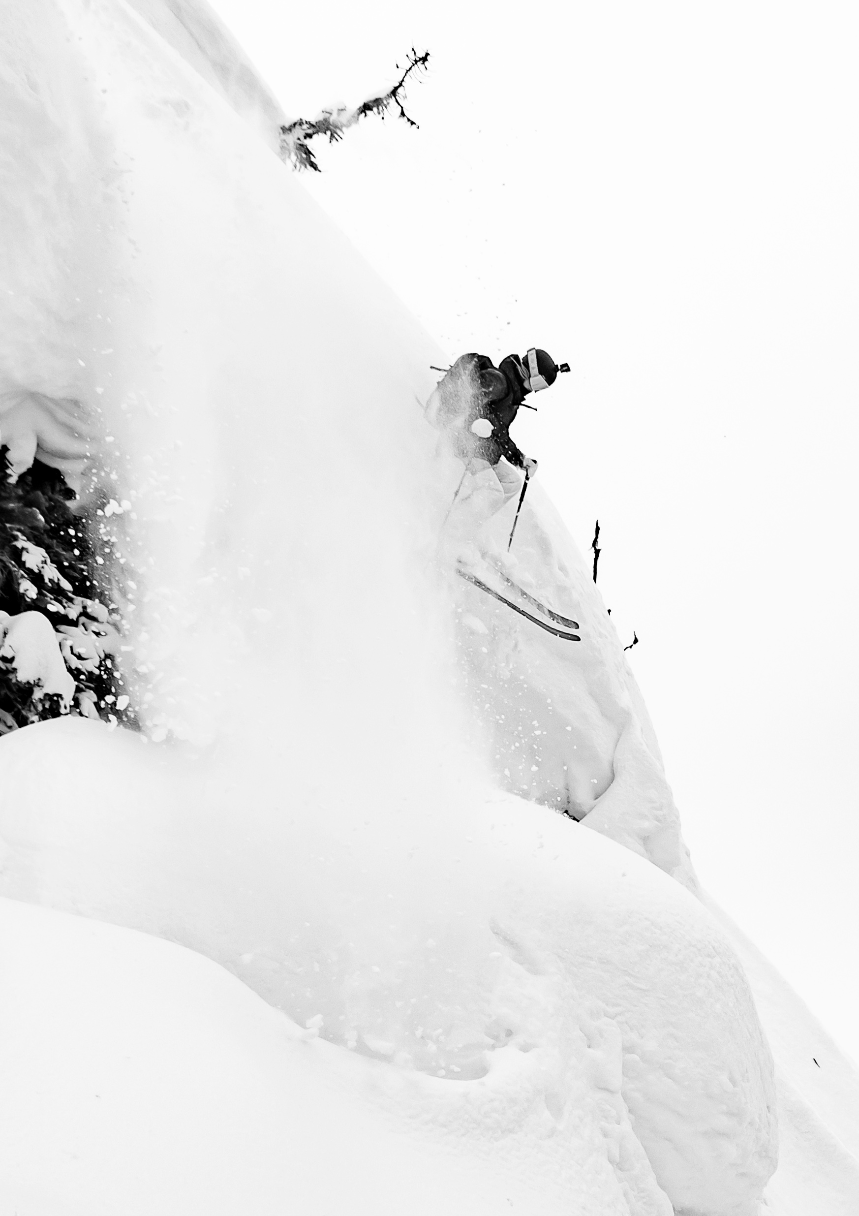 Léa Bouard en ski dans le film Human Extreme