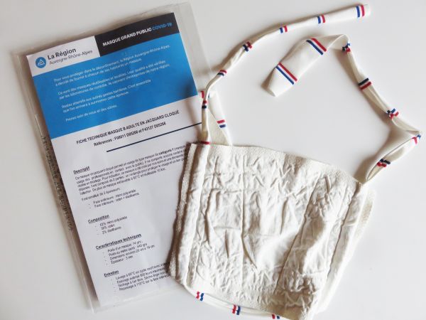 Covid-19 : masque offert par la région Auvergne-Rhône-Alpes