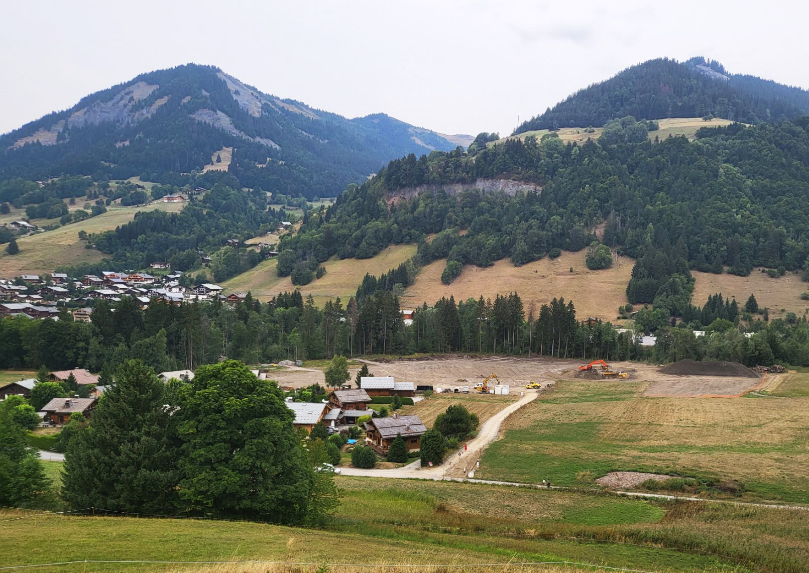 Le démarrage du terrassement du plan d'eau Praz-sur-Arly