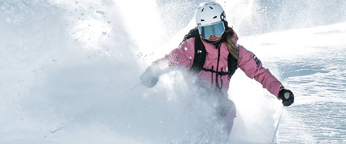 Lea Bouard en ski freeride en décembre 2020