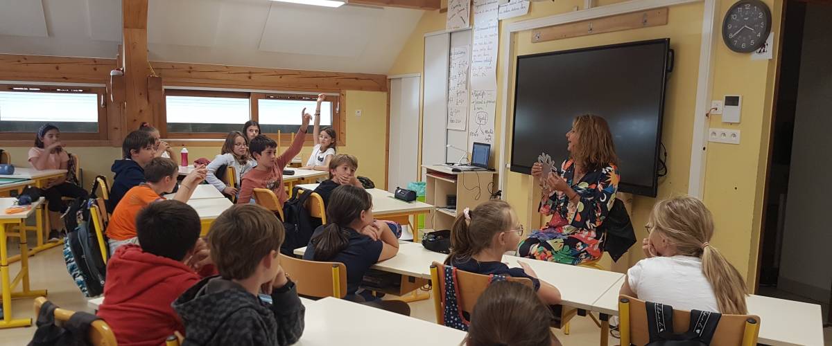 Atelier d'Anaka réalisé dans le cadre de Noël d'Art Singulier 2022 - Marie-Anaïs Lien
