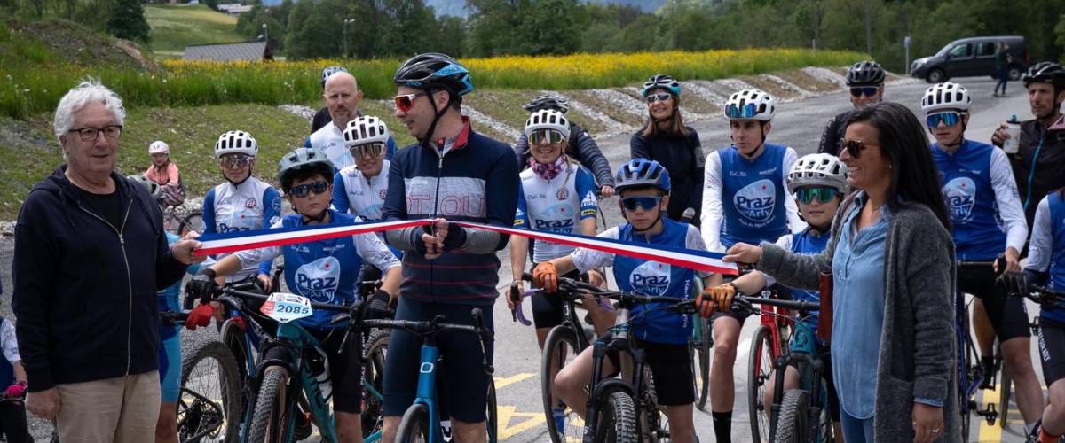 Inauguration de la ligne de départ du Tour de France Femmes lors de la Fête du Tour le 24 mai 2025 - Praz-sur-Arly Tourisme