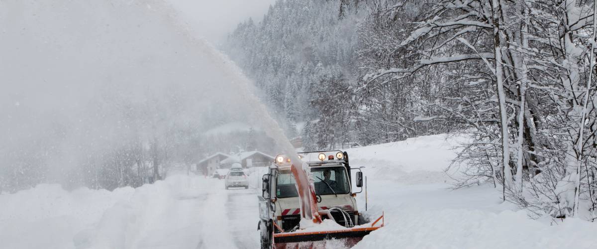 Déneigement d'une voie praline - Mairie de Praz-sur-Arly