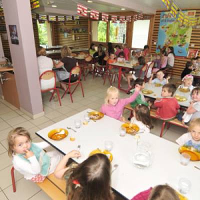 Cantine le 4 juin 2009