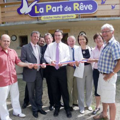 Inauguration du nouveau service Crèche + halte-garderie&quot; le 9 juillet 2010 - Mairie de Praz-sur-Arly