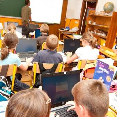 L'École numérique rurale à l'école des Éterlous en octobre 2010 - Gael Joncour