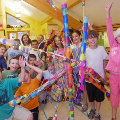 Les CE2-CM1 de l'école des Éterlous remporte le 1er prix d'un concours du SITOM, axé sur le recyclage.