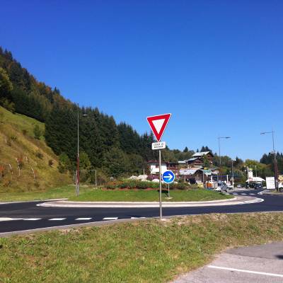 Rond-point du Tétras lyre (d'Intermarché) le 1er octobre 2011