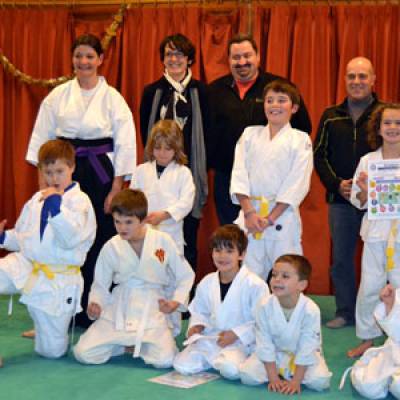 Présentation du kagami-Biraki par le club pralin de wa-jutsu, le 13 décembre 2011
