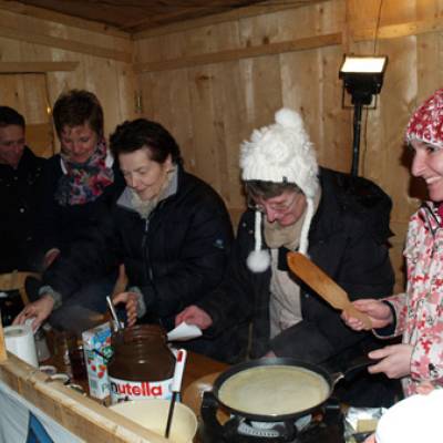 Vente de crêpes au profit du jumelage, réalisée en 2012