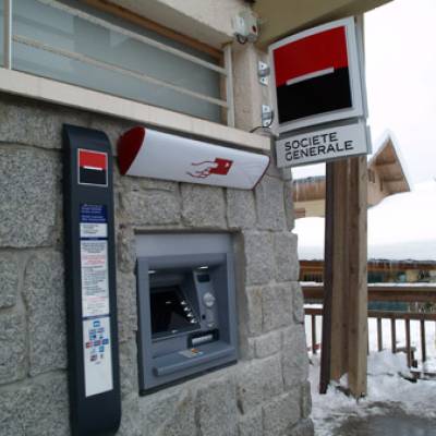 Distributeur automatique de billets de la Société générale mis en fonction le mercredi 12 décembre soir - Yann Jaccaz