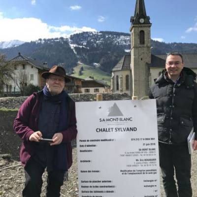 François Sylvand et Yann Jaccaz sur la zone qui deviendra le Chalet Sylvand en mai 2019