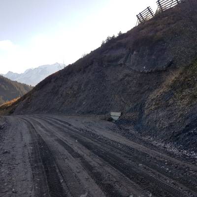 Élargissement de la piste agricole