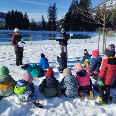 Animation de la CCPMB et du Centre de la nature montagnarde "La faune et l'hiver" à l'école maternelle Saint-Joseph de Praz, pour les moyenne et grande sections - Christiane Pelloux