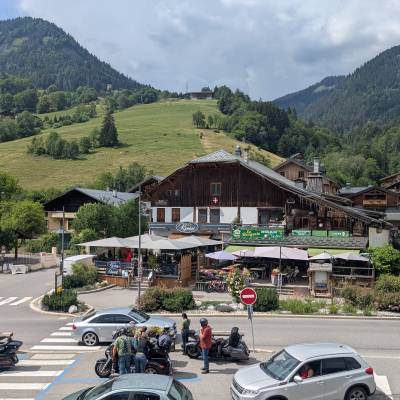 Professionnels de Praz - Vue sur Les Ronins et La Bergerie depuis la mairie le 29/06/2026 - Marie-Anaïs Lien