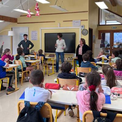 Présentation du Conseil Municipal des Enfants (CME) aux élèves de CM1/CM2 de l'école élémentaire des Éterlous le 02/10/2026 - Cécile Ninot-Collin
