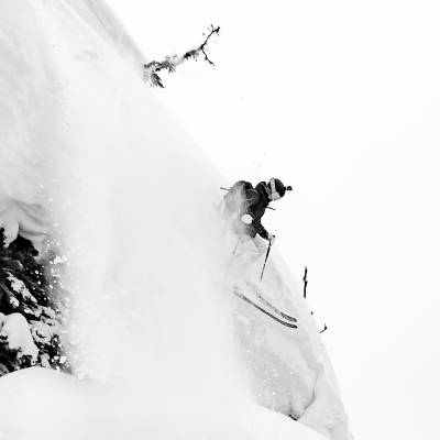 Léa Bouard en ski dans le film Human Extreme