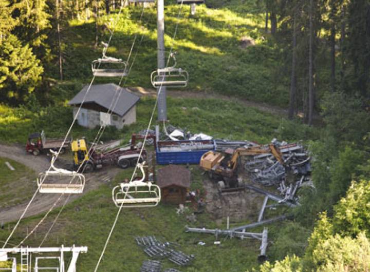 Démontage du télésiège des Tendues en juillet 2011