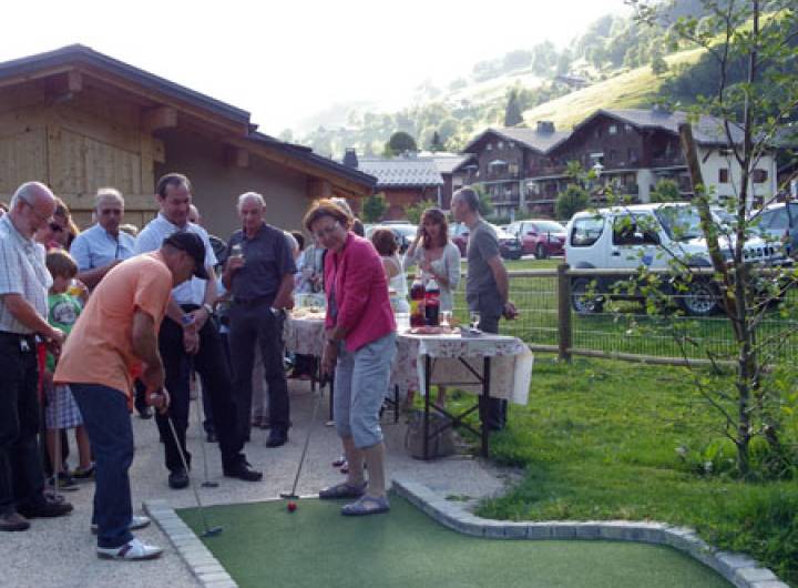 Inauguration du minigolf de Praz sur Arly en juillet 2012 - Sylvie Bessy