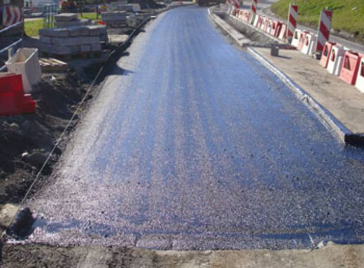 Goudronnage au niveau de la Rosière qui a débuté le 15 novembre 2012 - Olivier Perrin