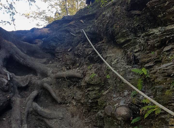 Sentier des Tendues : pente raide en question