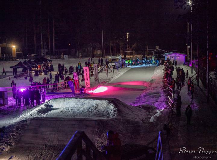 Circuit de course d’Ice cross © Petteri Nupponen