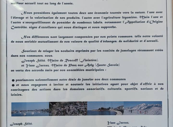 Les communes de PsA et Roscoff ont officialisé leur jumelage et découvert des centres d'intérêt locaux du 29 avril au 1er mai 2011.
