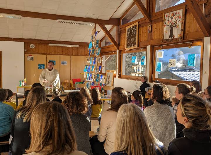 Célébration de Noël à l'école Saint-Joseph de Praz-sur-Arly, le 16 décembre 2023 - Marie-Anaïs Lien