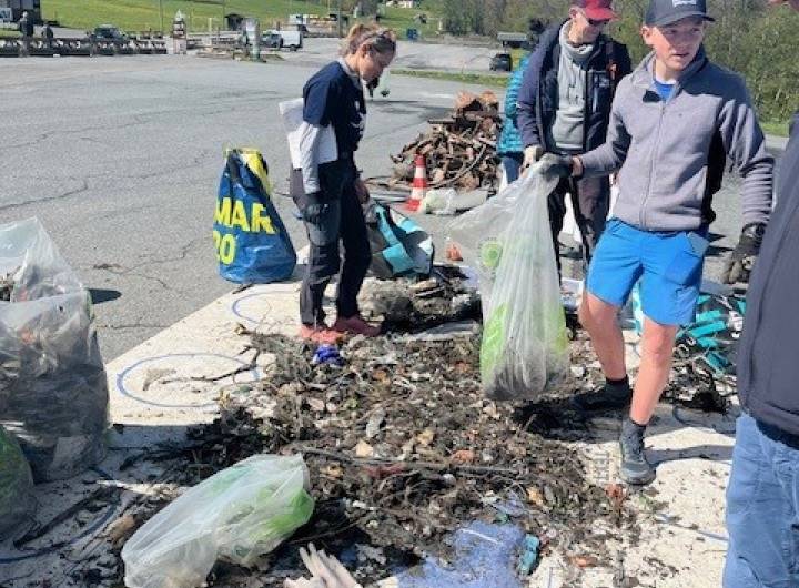 Opération &quot;Nettoyage de printemps&quot; du 4 mai 2024 - Julie Maraux