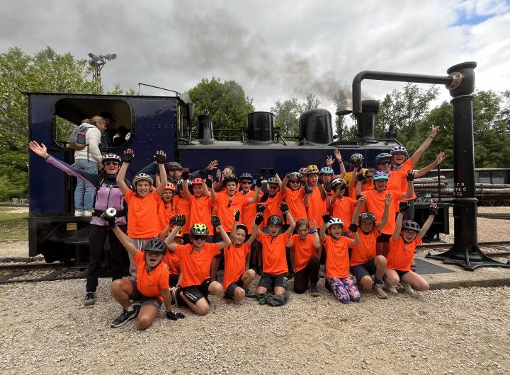 Voyage à vélo en Ardèche des CM1/CM2 de l'école des Éterlous du 21 au 24 mai 2024