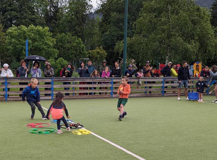 Cross 2023/2024 de l'école maternelle Saint-Joseph, qui a eu lieu le samedi 8 juin 2024. - Marie-Anaïs Lien