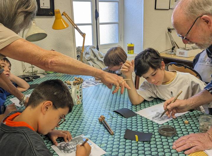 Atelier de typographie et de gravure réalisé par les CM2 le 13/06/2024 - Marie-Anaïs Lien