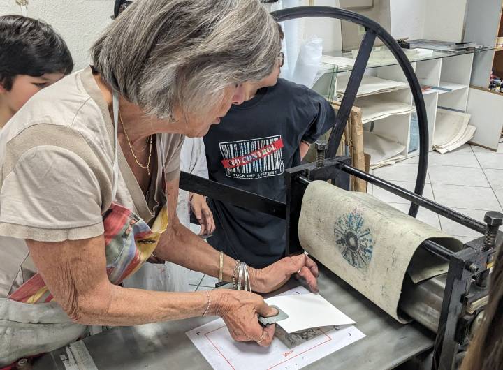 Atelier de typographie et de gravure réalisé par les CM2 le 13/06/2024 - Marie-Anaïs Lien