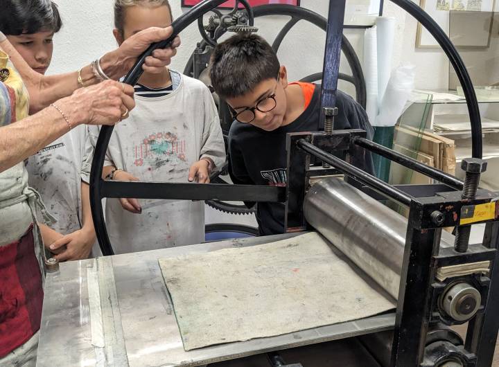 Atelier de typographie et de gravure réalisé par les CM2 le 13/06/2024 - Marie-Anaïs Lien