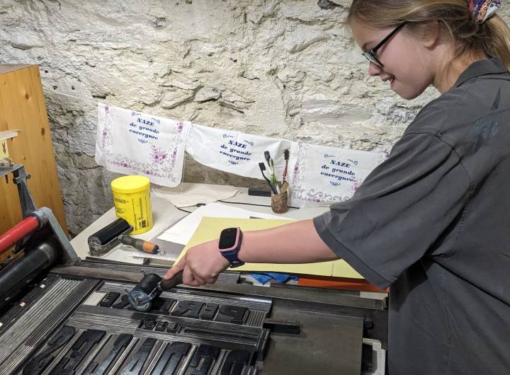 Atelier de typographie et de gravure réalisé par les CM2 le 13/06/2024 - Marie-Anaïs Lien