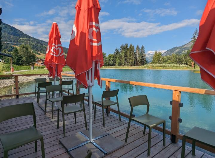 Plan d'eau/lac : snack Le Plan d'Ô le 17 juillet 2024 - Marie-Anaïs Lien