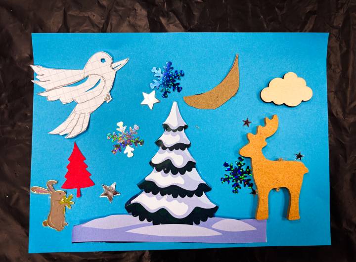 Dépôt d’objets sur une feuille de papier – Margaux Meurisse