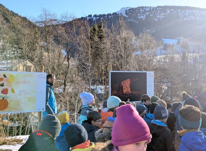 Photographie réalisée par David Carpano dans la forge de Praz, légendée par le poète Jean-Pierre Lemesle - Marie-Anaïs Lien