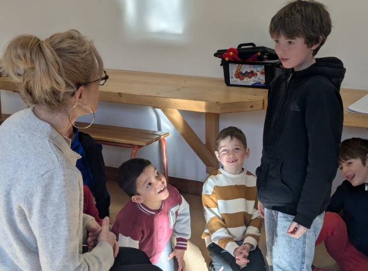 6e séance de théâtre sur 10 avec Barbara Banos le 26/02/2026 - créneau des CE1/CM1 - Marie-Anaïs Lien